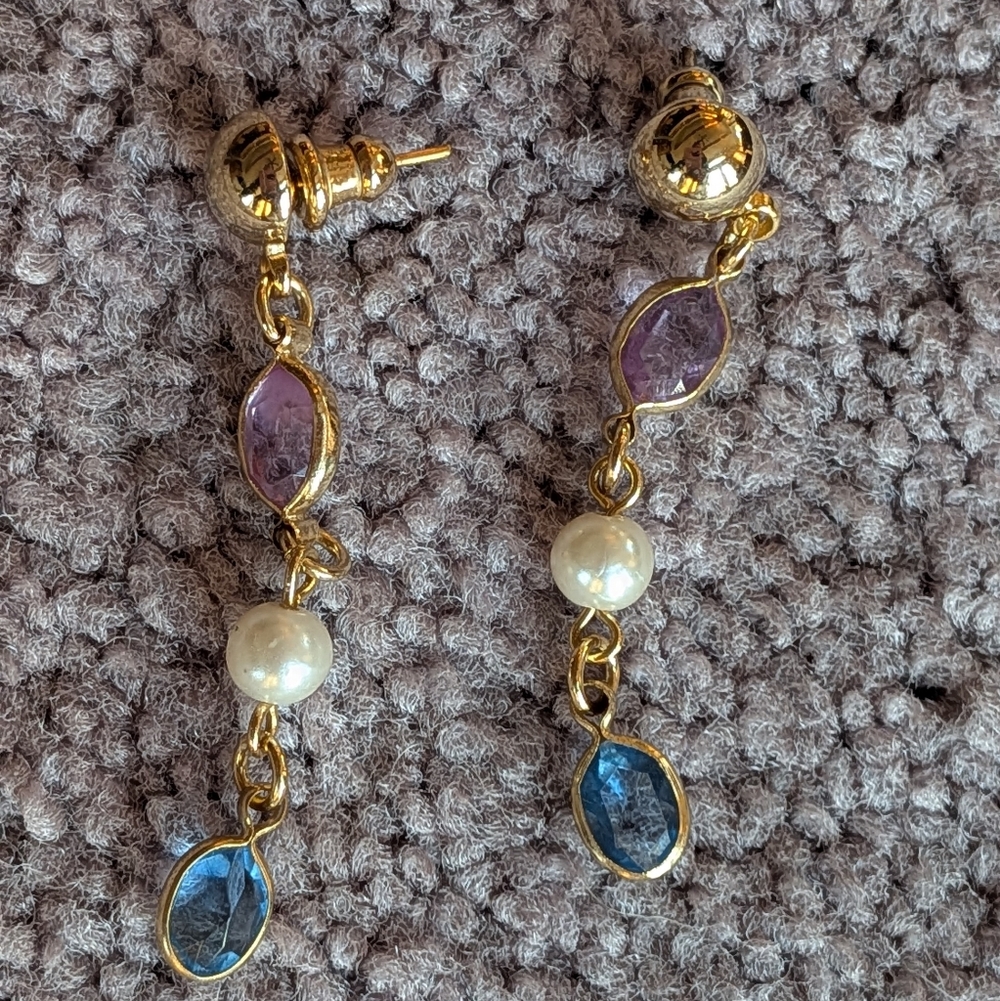 Two Pairs Of Earrings And The Silver Tone Choker Necklace..Vintage The Earrings